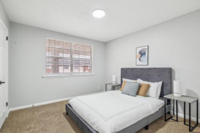 Brentwood U11 I Cozy & Comfy I 2bd I Free Parking
